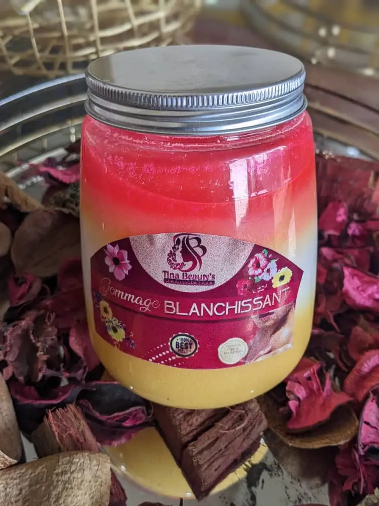 Gommage blanchissant